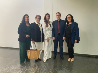 .: Liderança feminina ganha espaço estratégico na pesquisa cafeeira com posse na Embrapa Café :.